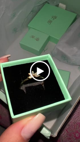Customer video review of Lotus 2.0 Simple Ring 14K Vergoldet