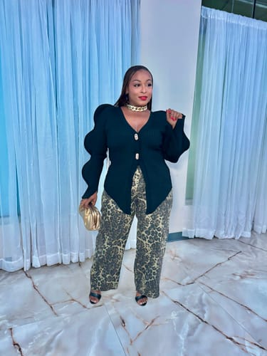 Customer photo review of Skinny V-Neck Knitted Cardigan
