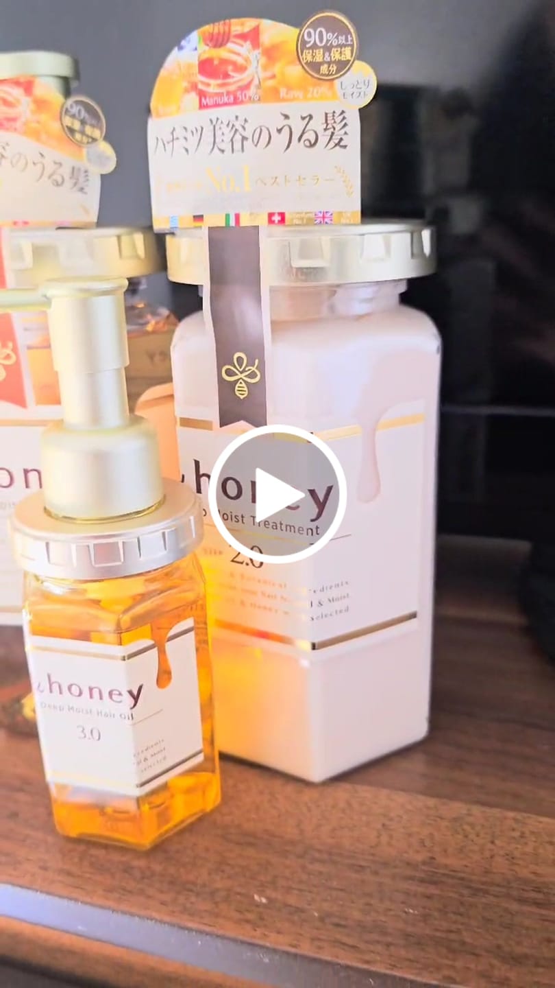 Customer video review of & Honey Deep Moist Shampoo & Treatment Set 440ml Each