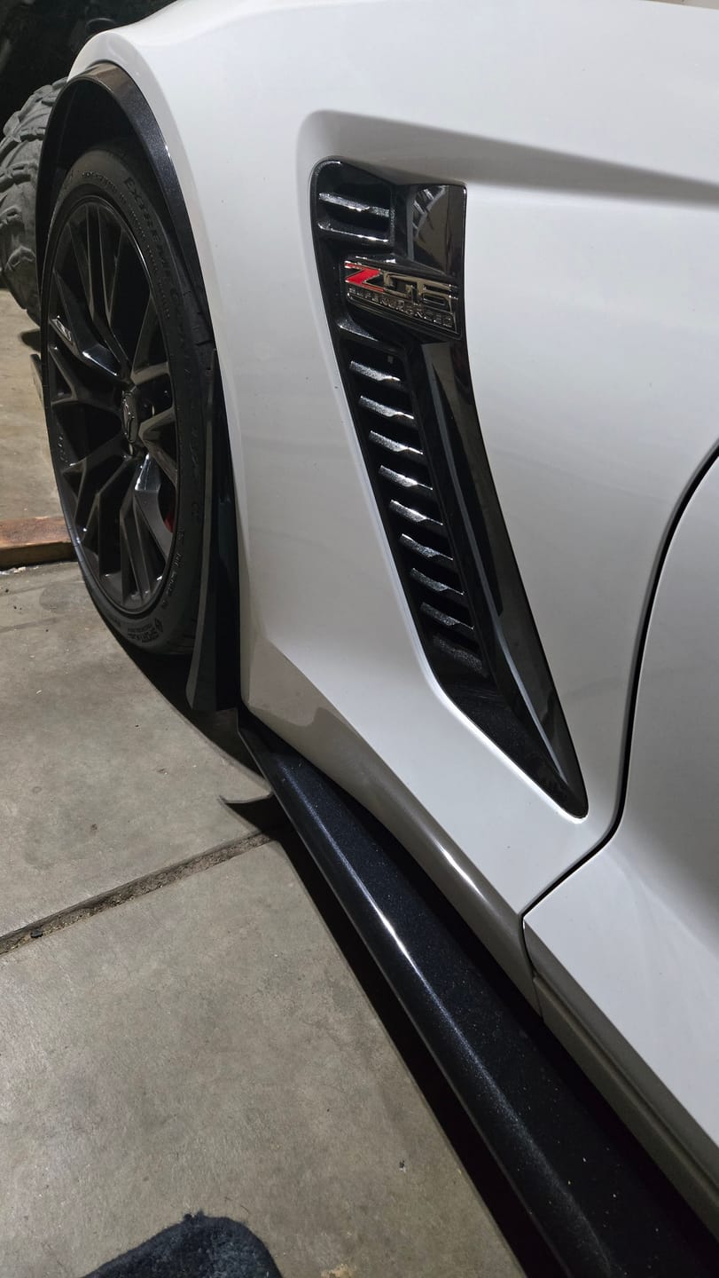 Customer photo review of Chevrolet Corvette C7 Extended Front Splash Guards