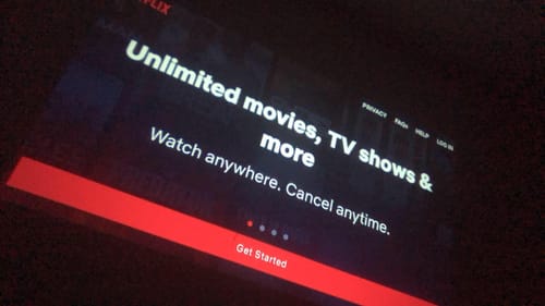 Customer photo review of MovieHub™ Ultra HD Gaming Bundle