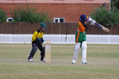 Customer photo review of K100 Wicket Keeping Pads