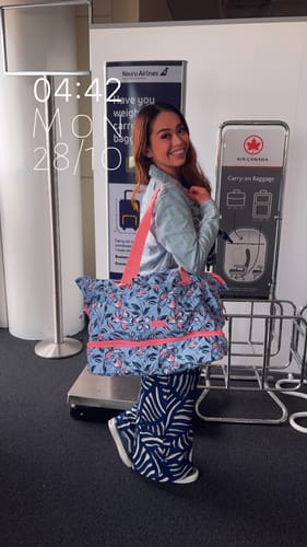 Customer photo review of The Wanderland Travel Duffle