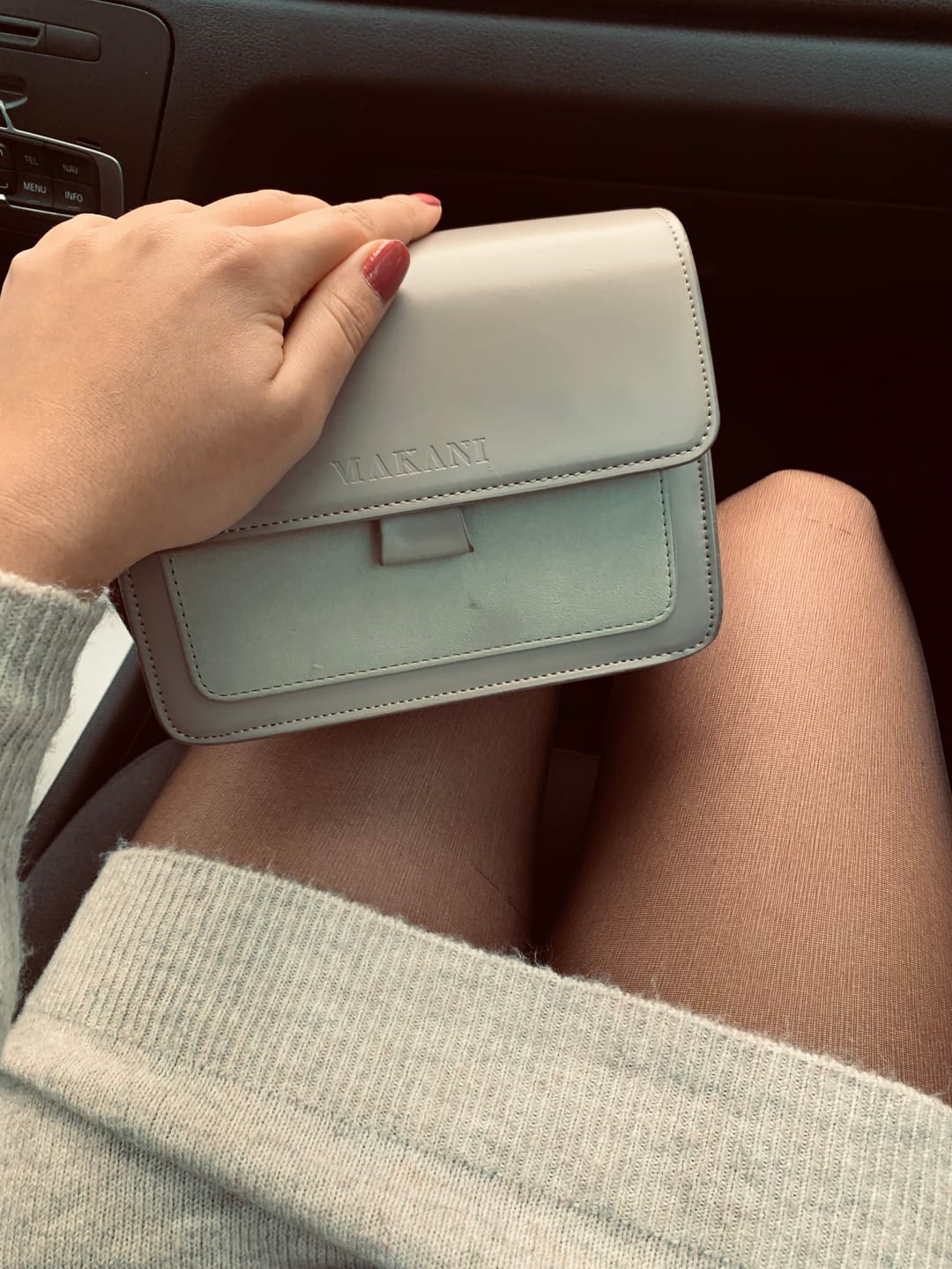 Customer photo review of VALDA - TAUPE