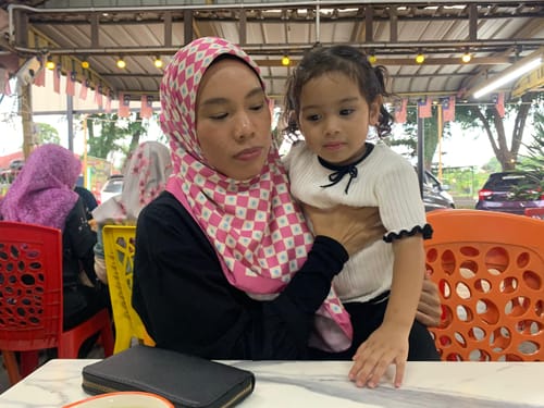 Customer photo review of Monogram Square (Pink)