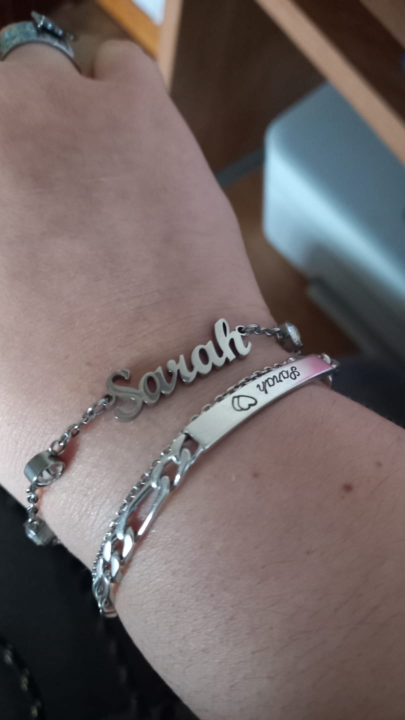Customer photo review of Bracelet Personnalisé avec Crystal
