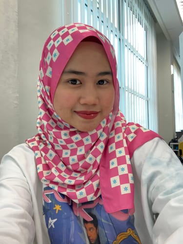 Customer photo review of Monogram Shawl (Pink)