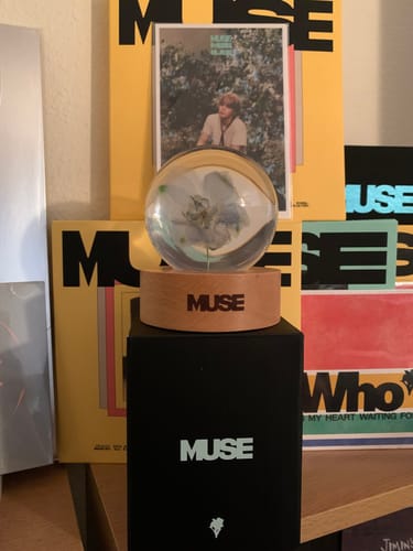Customer photo review of [2ND PRE-ORDER] BTS JIMIN - SMERALDO GARDEN MUSE OFFICIAL MD PAPER WEIGHT