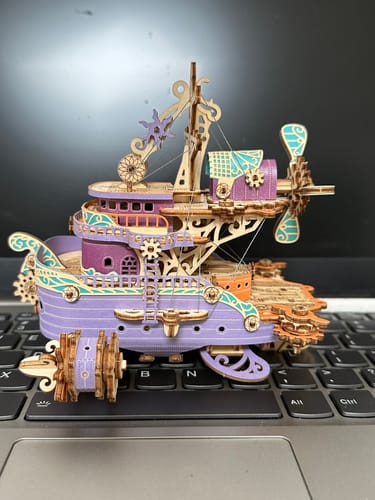 Customer photo review of Victorian Steampunk Dreamy 3D Wooden Puzzle Spaceship