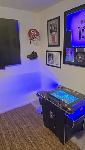 Customer photo review of 412 Arcade Commercial Cocktail Table Machine Lefty and Righty Play