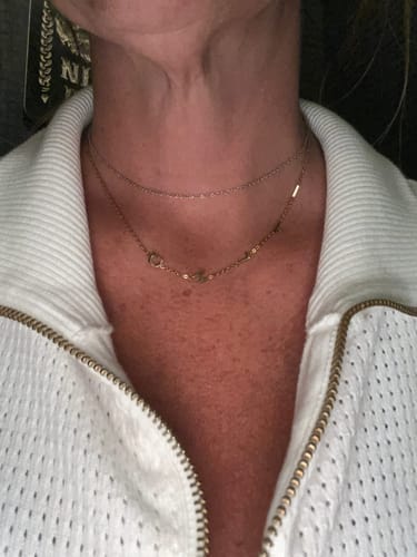Customer photo review of Personalizovaný náhrdelník s bočnými iniciálami