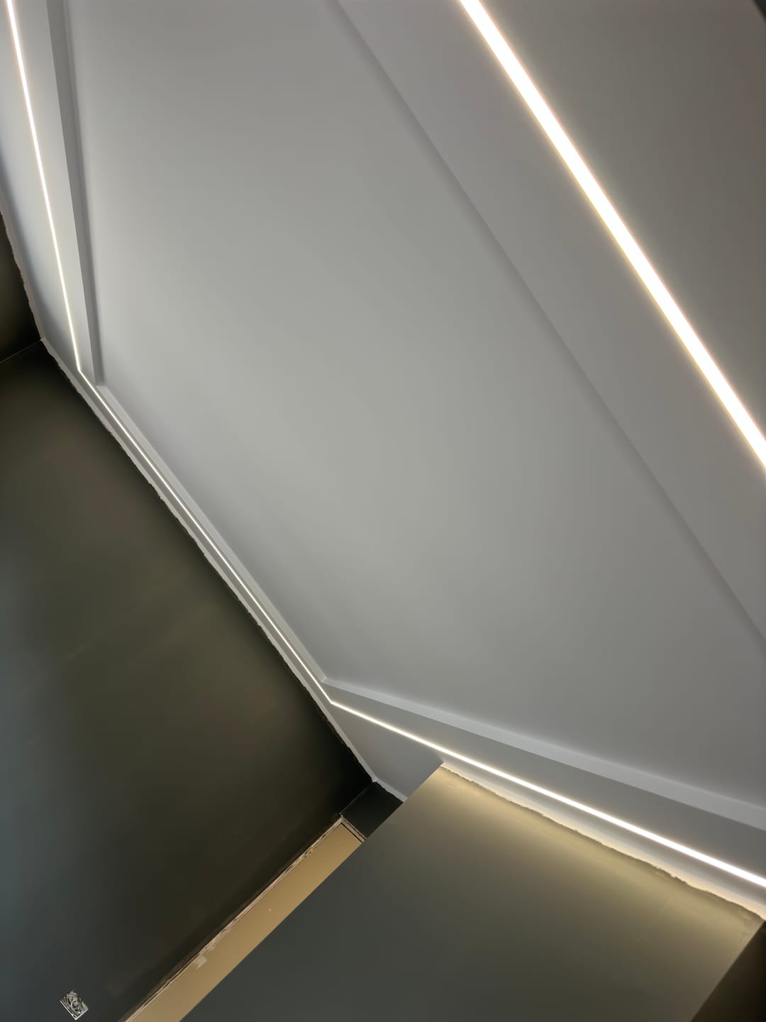 Customer photo review of 2 Meters Trimless 12MM Wide Plaster-In Aluminum LED Profile Channel with Frosted Diffuser & Accessories for LED Strip Lighting