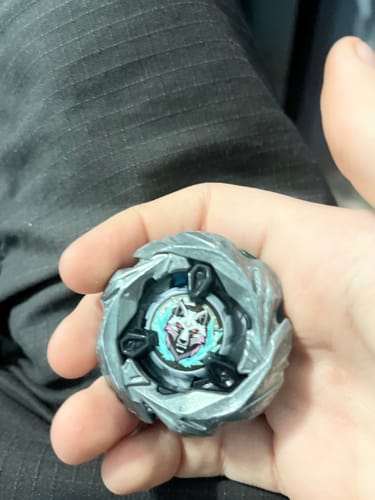 Customer photo review of Takara tomy Beyblade X UX-08 Silver Wolf 3-80FB Starter