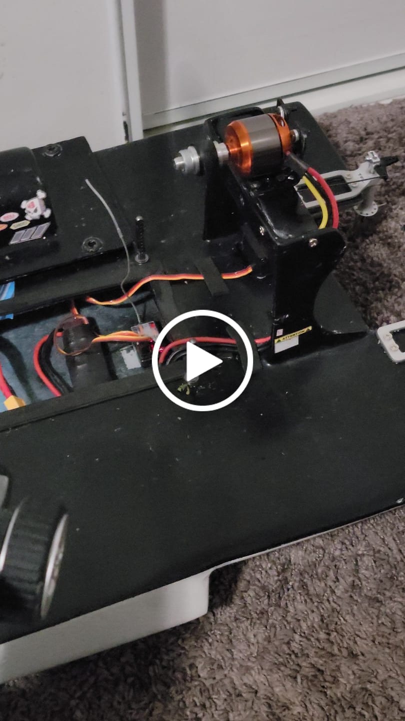 Customer video review of Scimitar - 9x5 Propeller