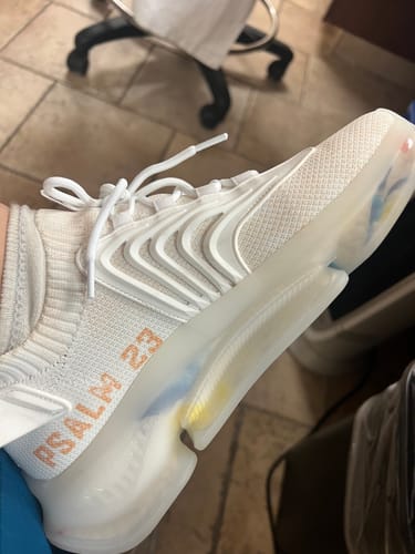 Customer photo review of White Psalm 23s
