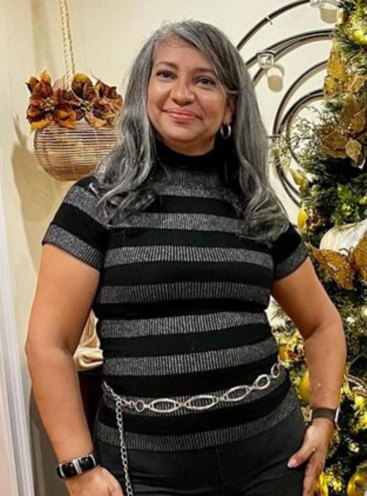 Customer photo review of Luvwin 5x5 Closure Kinky Straight Salt & Pepper Free Parting Glueless Wig