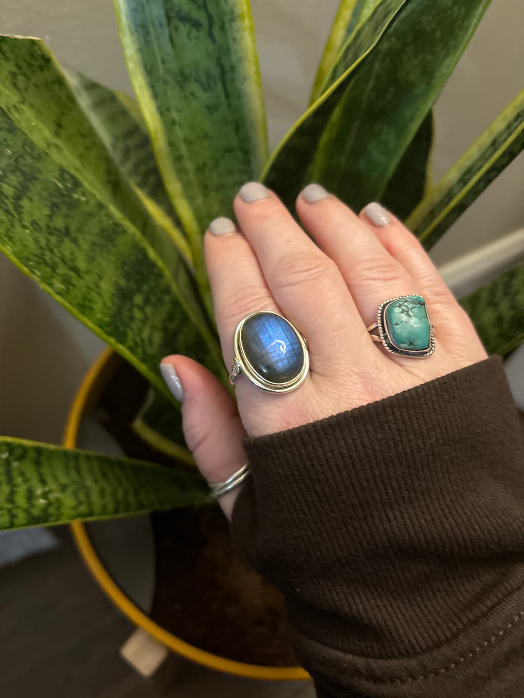 Customer photo review of Labradorite Leaf Ring Sterling Silver