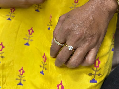 Customer photo review of ETERNITY RING - 18K GOLD PLATED