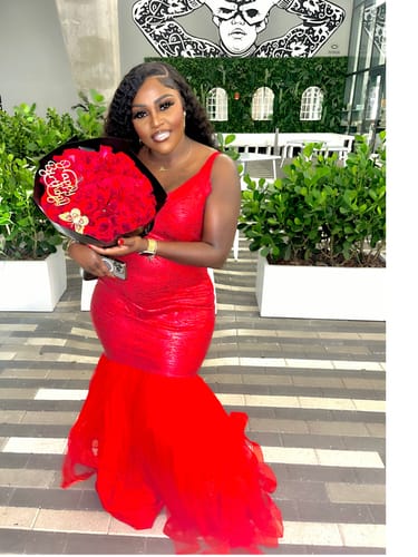 Customer photo review of Red Rose Bouquet
