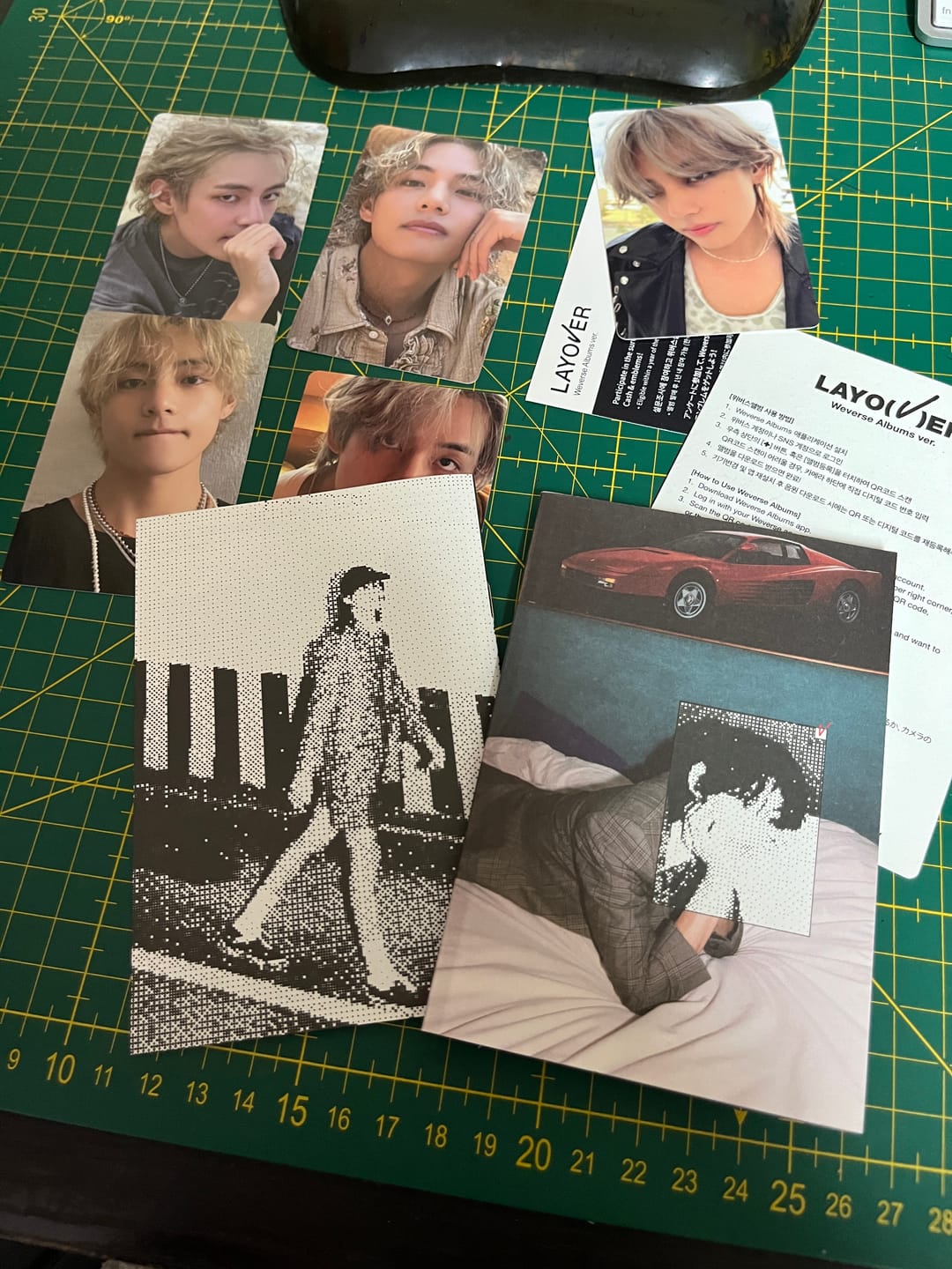 Customer photo review of BTS V - LAYOVER 1ST SOLO ALBUM WEVERSE VER.