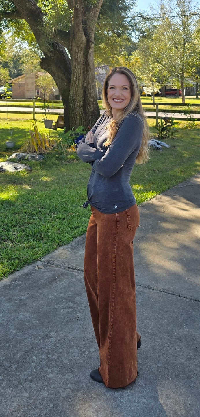 Customer photo review of Judy Blue High Waist Pumpkin Spice Dyed Raw Hem Retro Wide