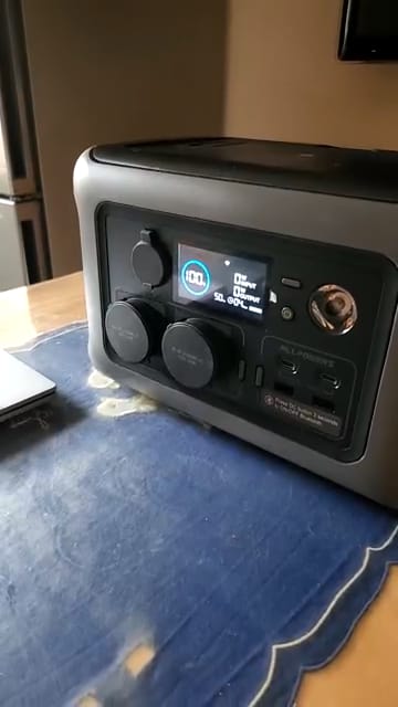 Customer photo review of ALLPOWERS R600 Estación de Energía Portátil 600W 299Wh Batería LiFeP04