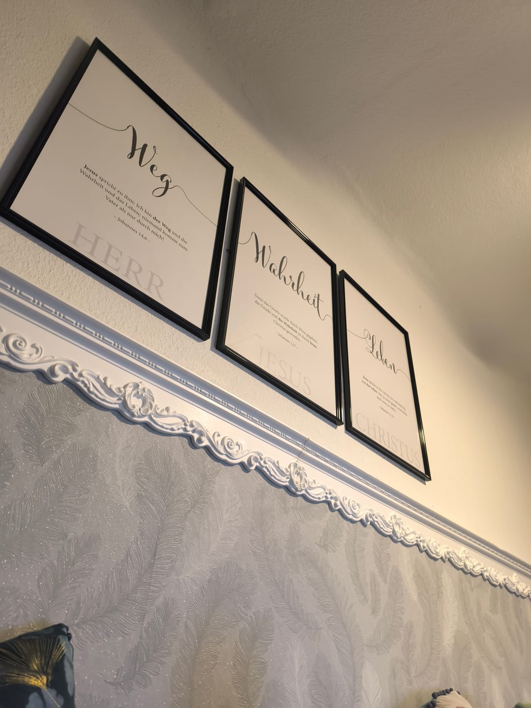 Customer photo review of Poster "Weg Wahrheit Leben" · 3er Set · A3 / A4  · Bibelvers Deutsch