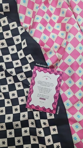 Customer photo review of Monogram Shawl (Pink)