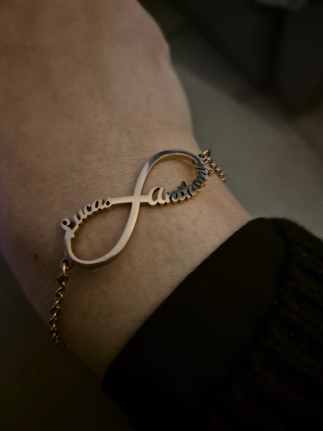 Customer photo review of Collier Infini Personnalisé Deux Prénoms