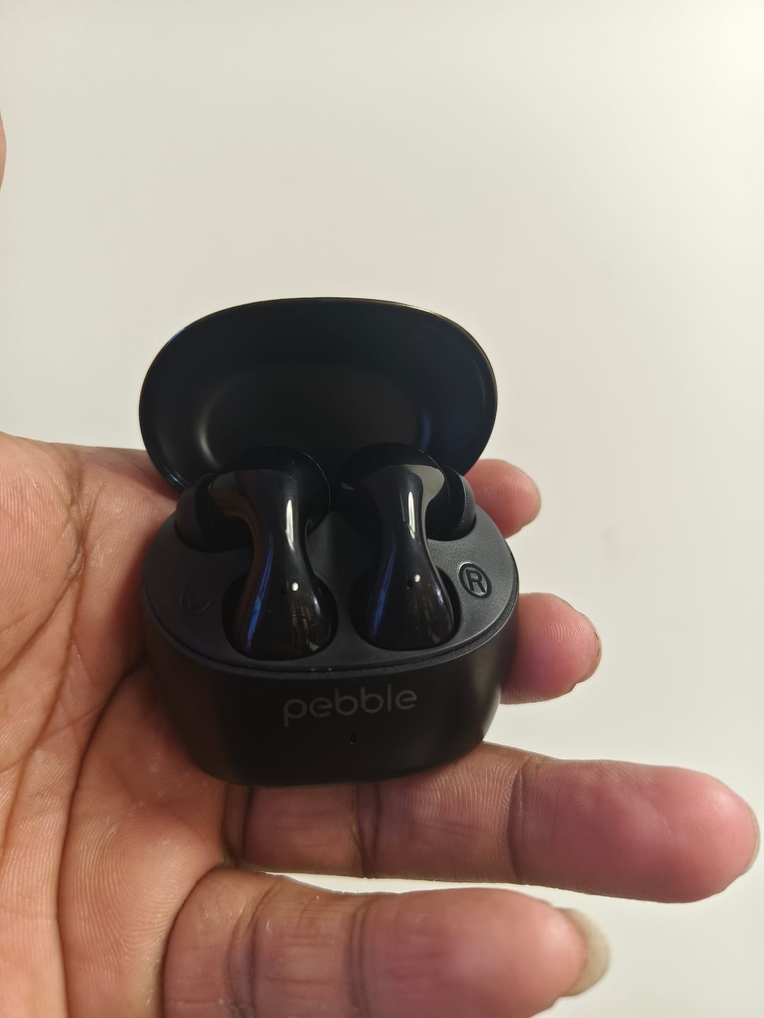 Customer photo review of Pebble Wave Buds