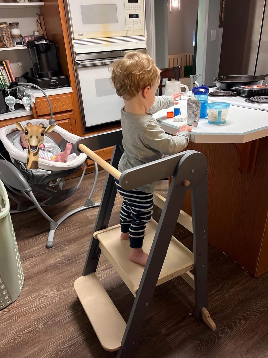Customer photo review of HARPPA Nordi | Foldable Toddler Tower, Kitchen Stool Helper