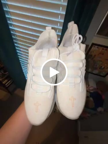 Customer video review of White Psalm 23s