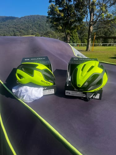 Customer photo review of Spectrum Helmet Yellow Fluo Medium