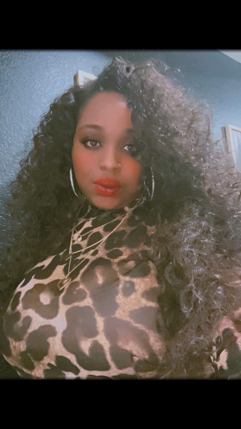 Customer photo review of Vanessa Express Weave Half Wig LAS MOGAN