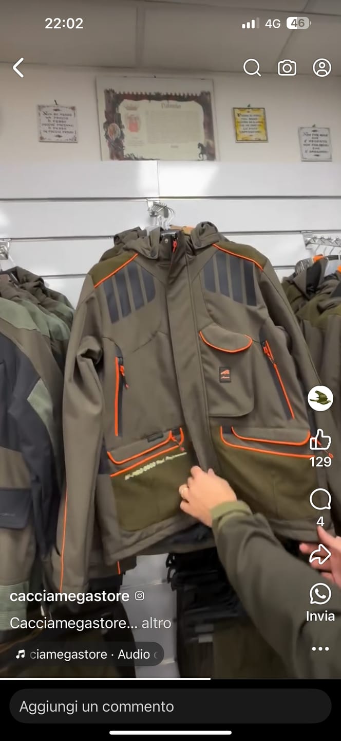Customer photo review of Pantalone Masseria SoftShell 17 Arancio Fluo