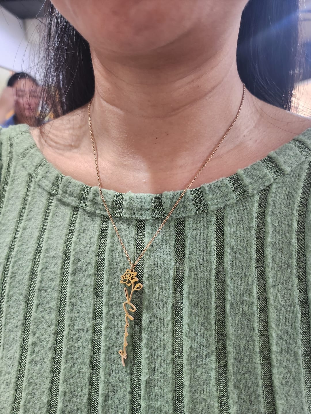 Customer photo review of Custom birth flower name necklace
