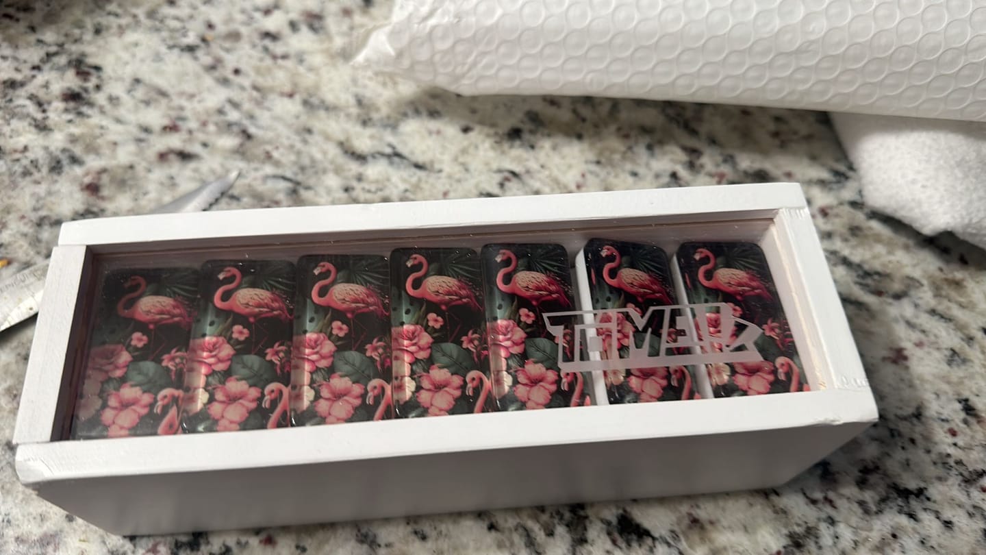 Customer photo review of Flamingo Dominos