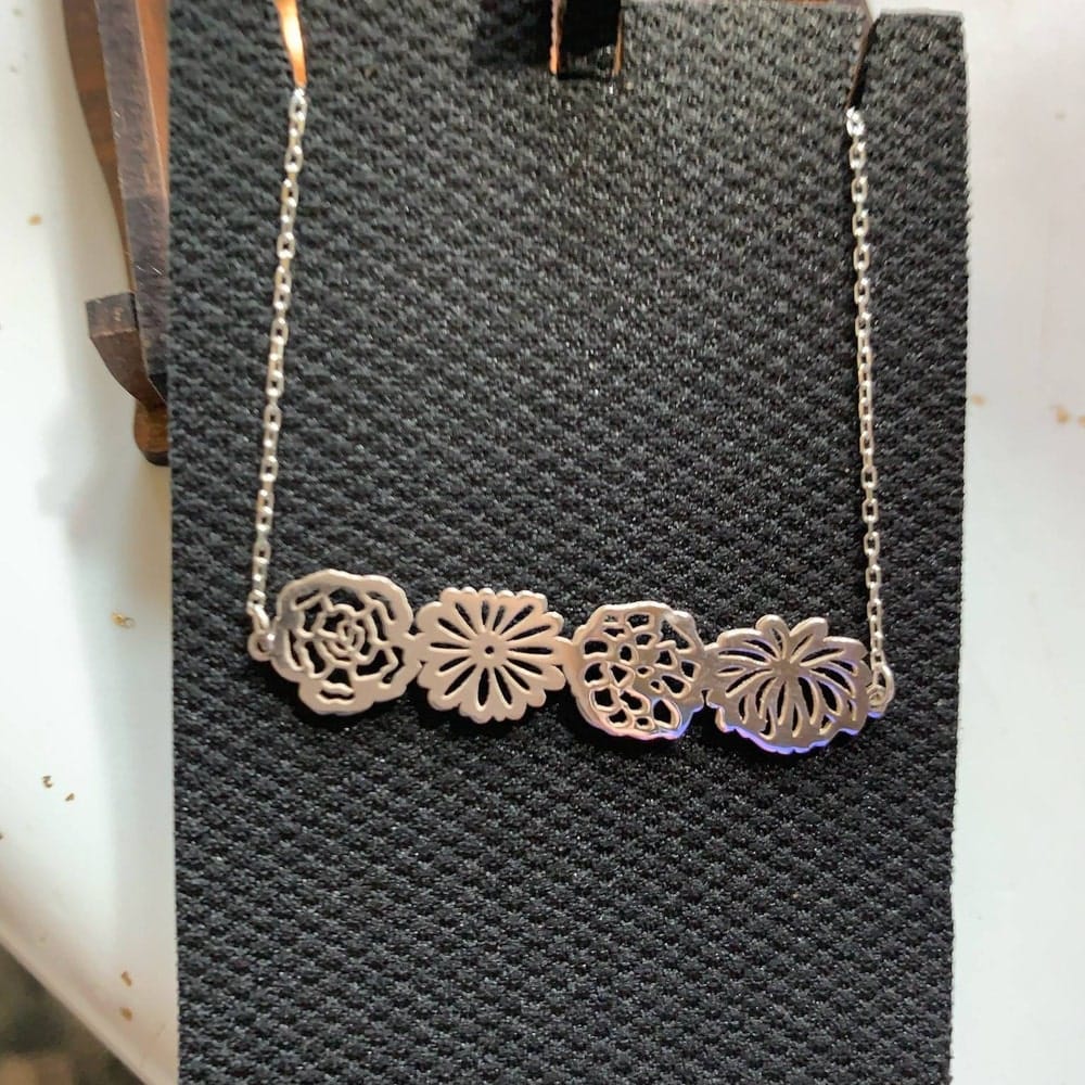 Customer photo review of Personalized Birth Flower Bracelet