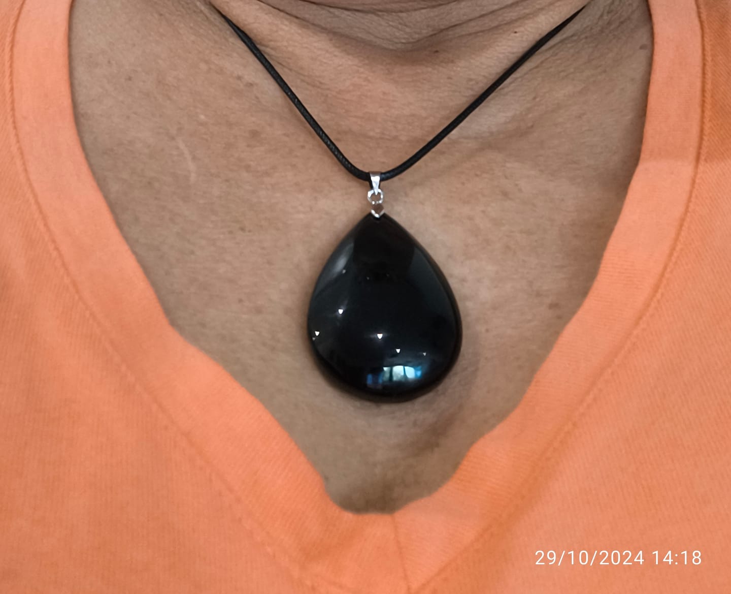 Customer photo review of Pendentif en Obsidienne Oeil Céleste