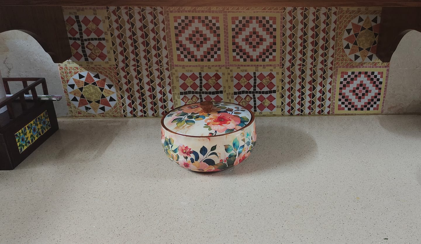 Customer photo review of Pastel Flora Roti Box