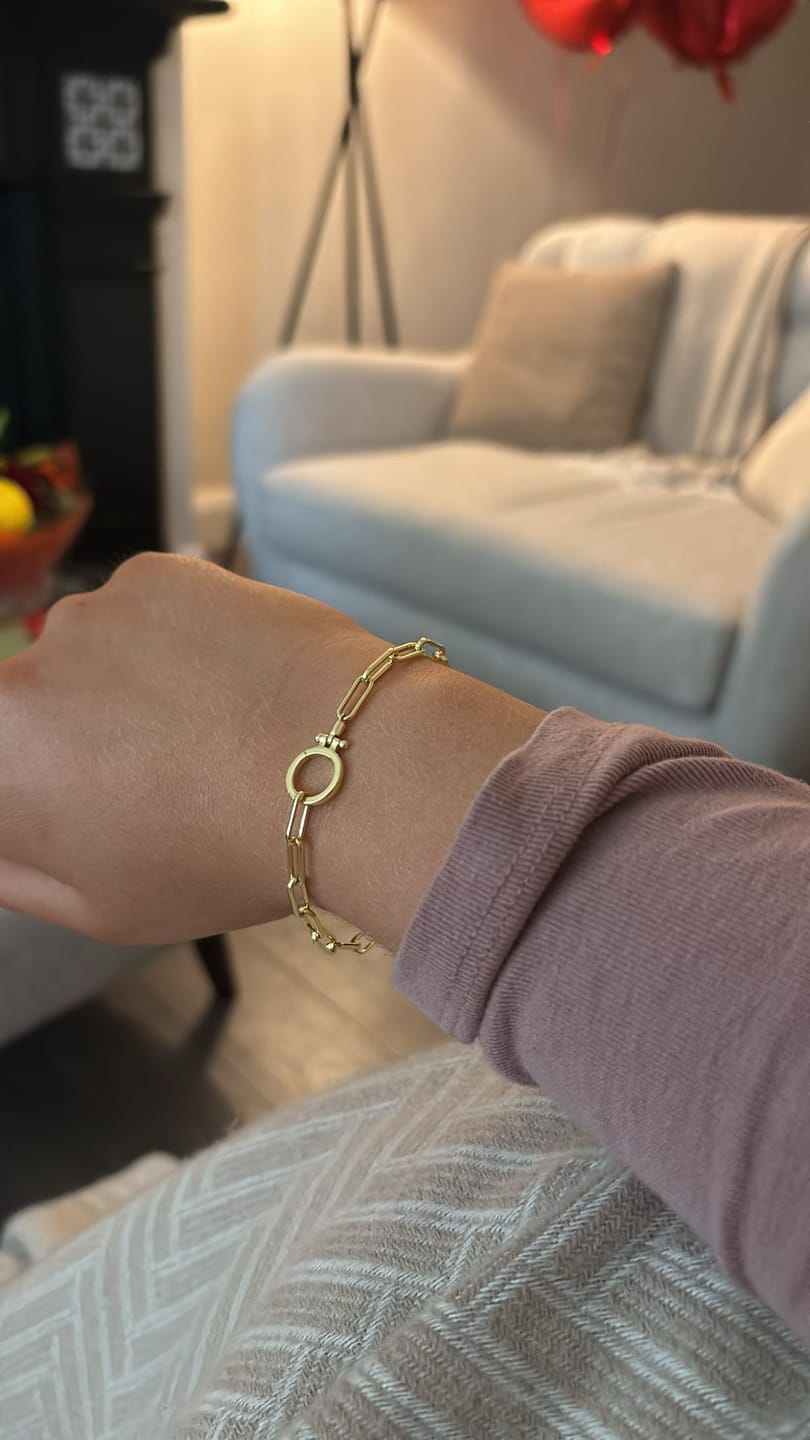 Customer photo review of Gorjana Parker Bracelet