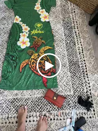 Customer video review of Hawaii Turtle Plumeria Flower Short Sleeve Bodycon Dress Polynesian Pattern Green Color LT03