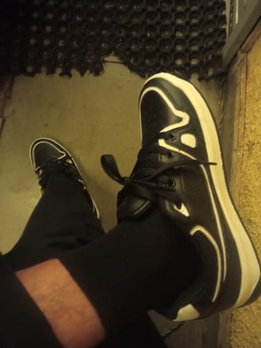 Customer photo review of HARVEY Black White Men's casual sneaker