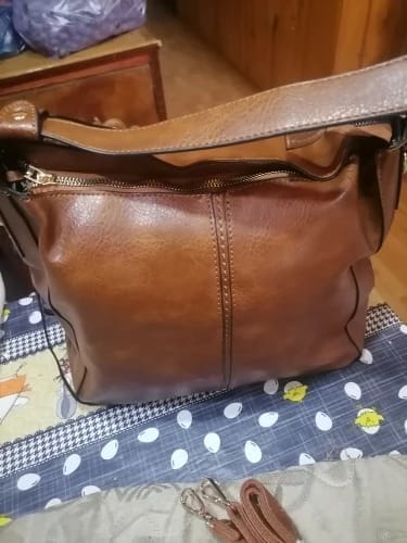 Customer photo review of Hobo Leather Anti-Theft Handbag (free gift)
