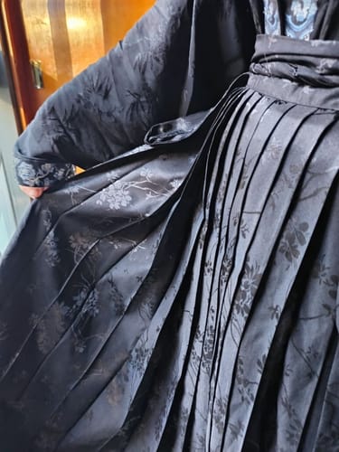 Customer photo review of Hua Zhi 花枝 Flower Branch Song Dynasty Satin Floral Baidiequn Skirt