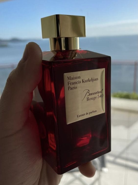 Customer photo review of Baccarat Rouge 540 Extrait de Parfum for Men and Women