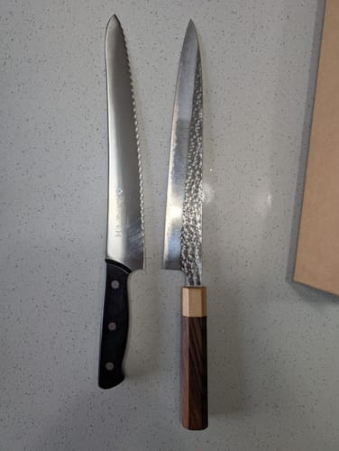 Customer photo review of Tojiro Bread Knife 270 mm