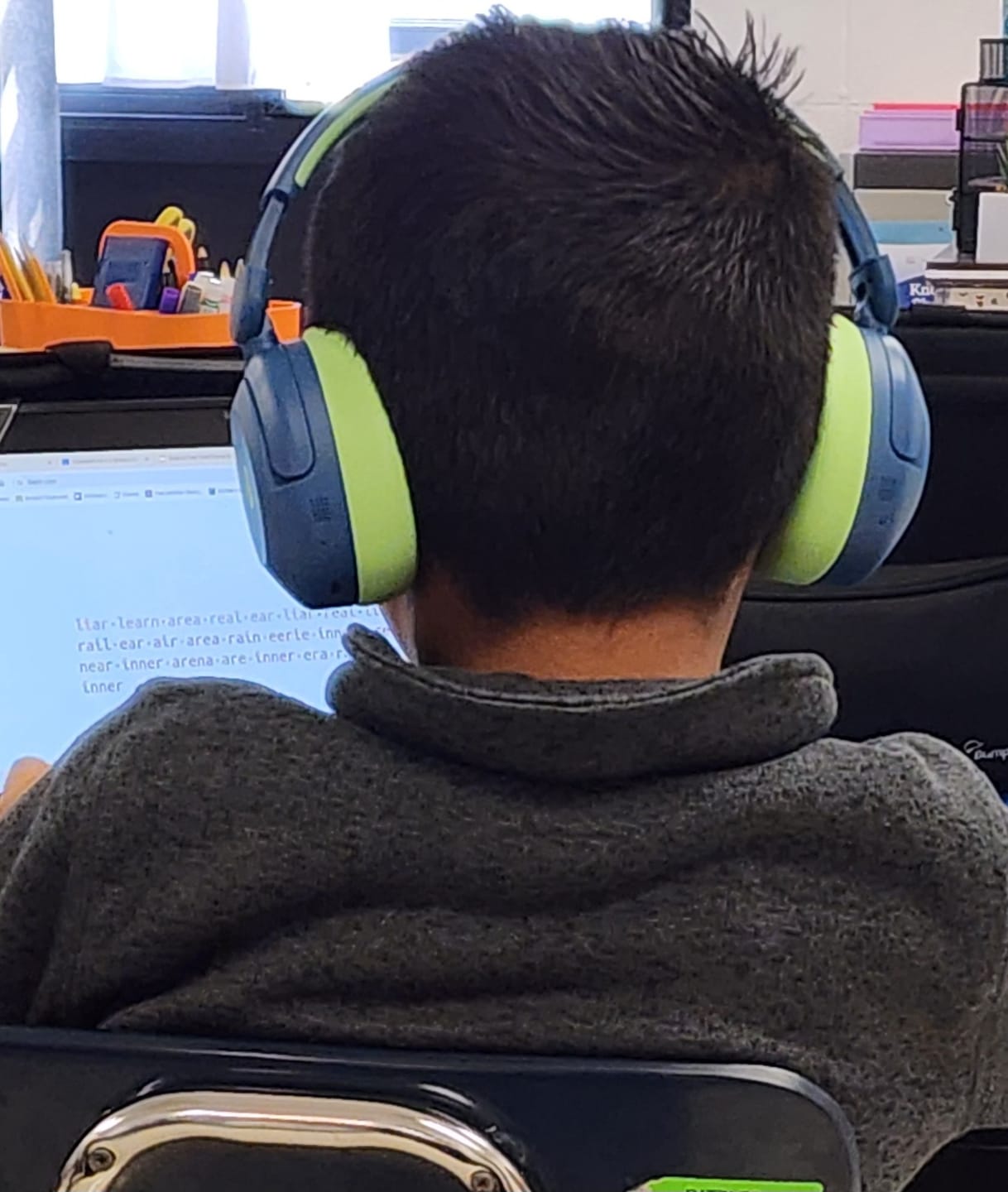 Customer photo review of iClever BTH20 Active Noise Cancelling Headphones for Kids