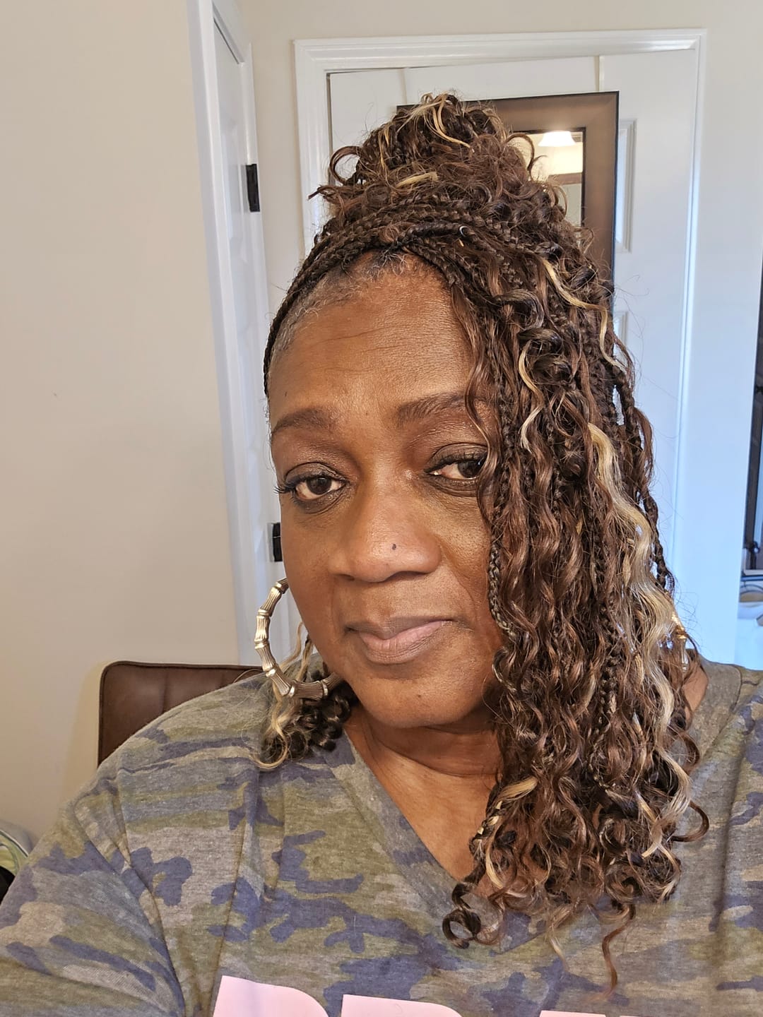 Customer photo review of #4/#27 Piano Color Deep Wave Bulk Hair Extensions for Braiding
