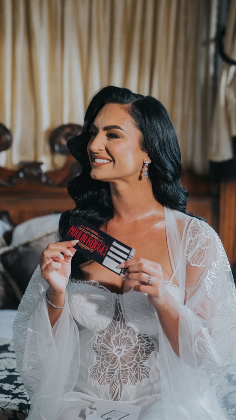 Customer photo review of BRIDAL ROBE - EMBER